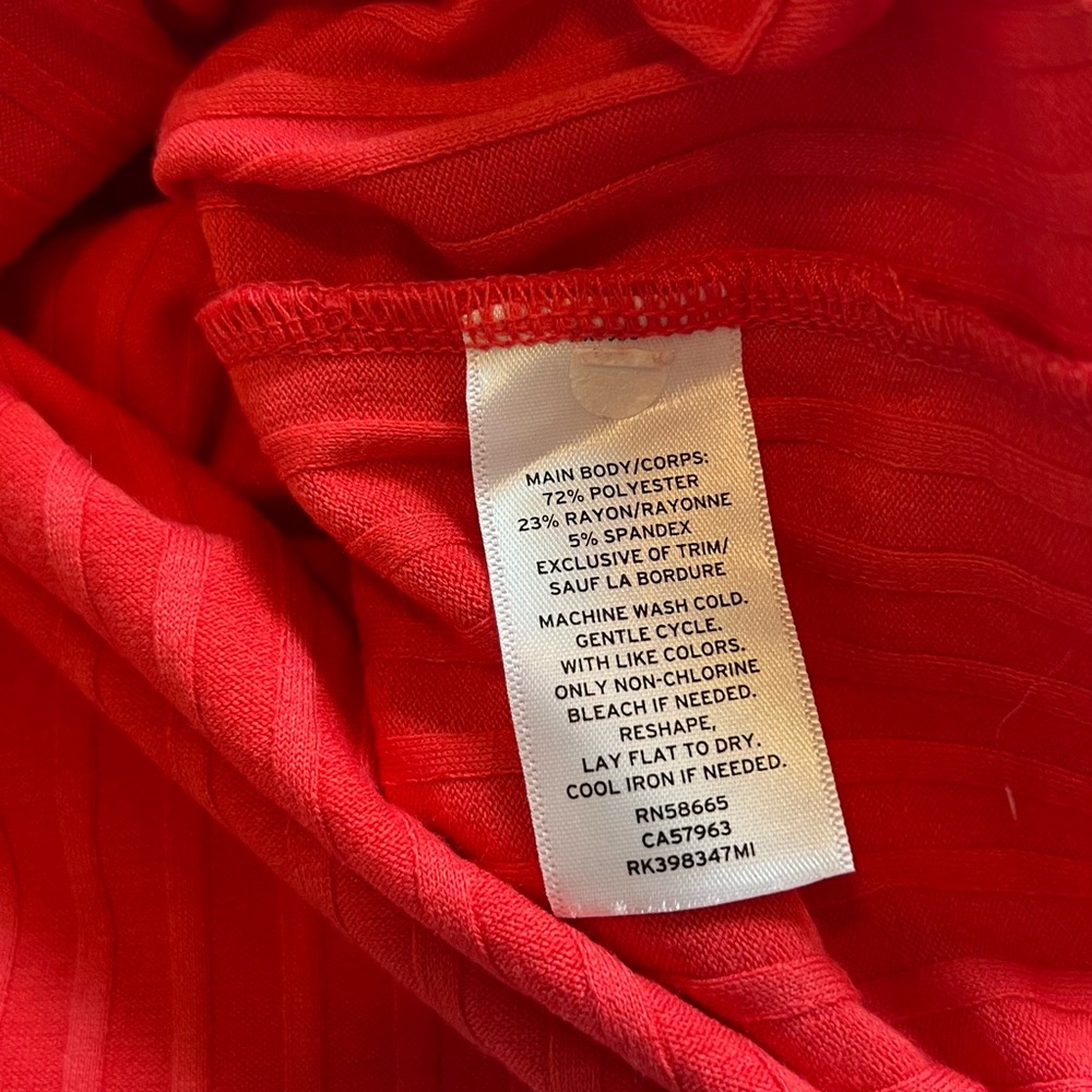 Abound Bright Coral Cropped Tee NWOT - Picture 4 of 4